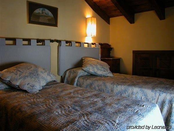 Hotel Restaurante Dona Anita Requena Bilik gambar