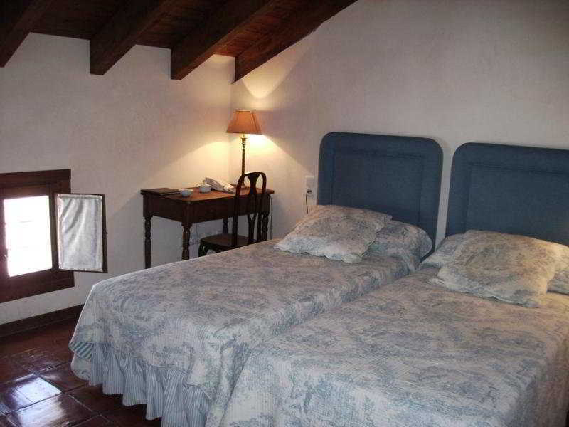 Hotel Restaurante Dona Anita Requena Luaran gambar